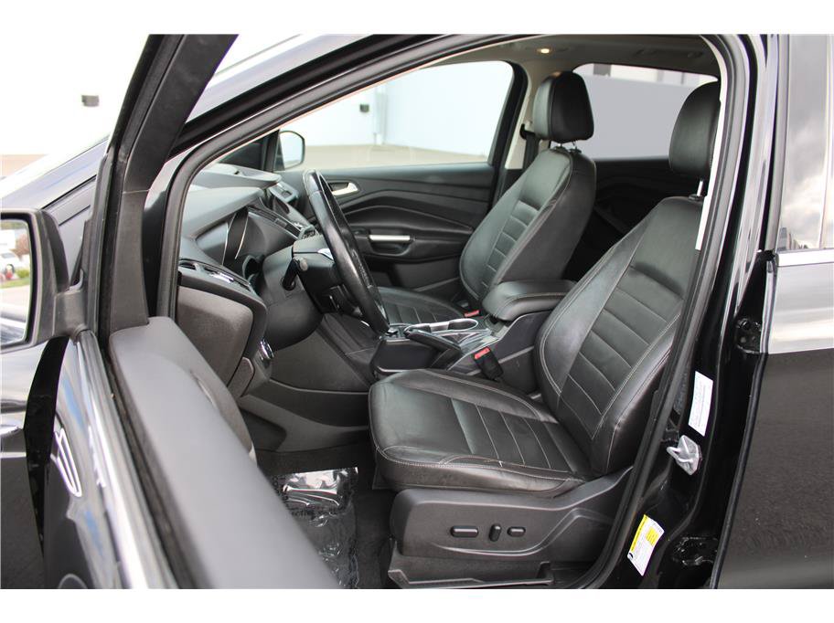 Used 2014 Ford Escape Titanium w/ Equipment Group 401A AWD/4WD image 8