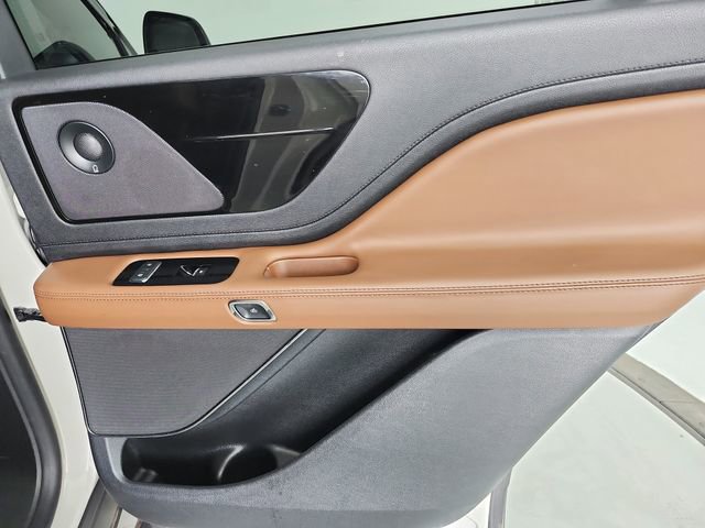 Used 2022 Lincoln Aviator Reserve w/ Equipment Group 201A image 46