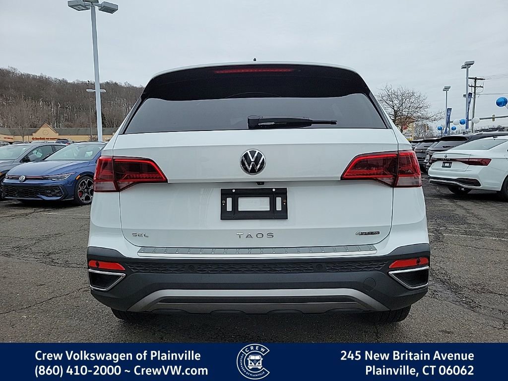 Certified 2022 Volkswagen Taos SEL image 28