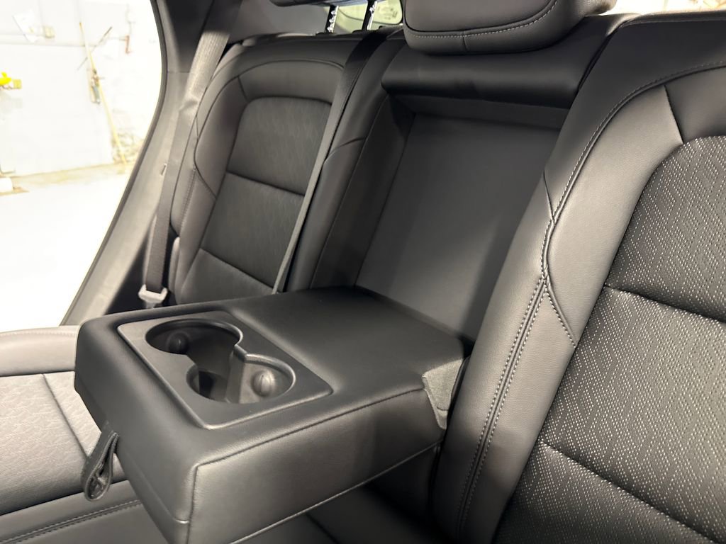 New 2026 Chevrolet Equinox LT w/ Convenience Package II FWD image 41