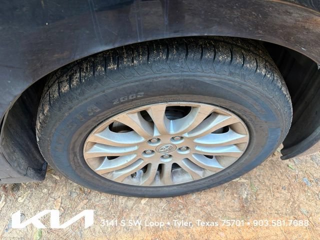 Used 2014 Toyota Sienna XLE FWD image 12