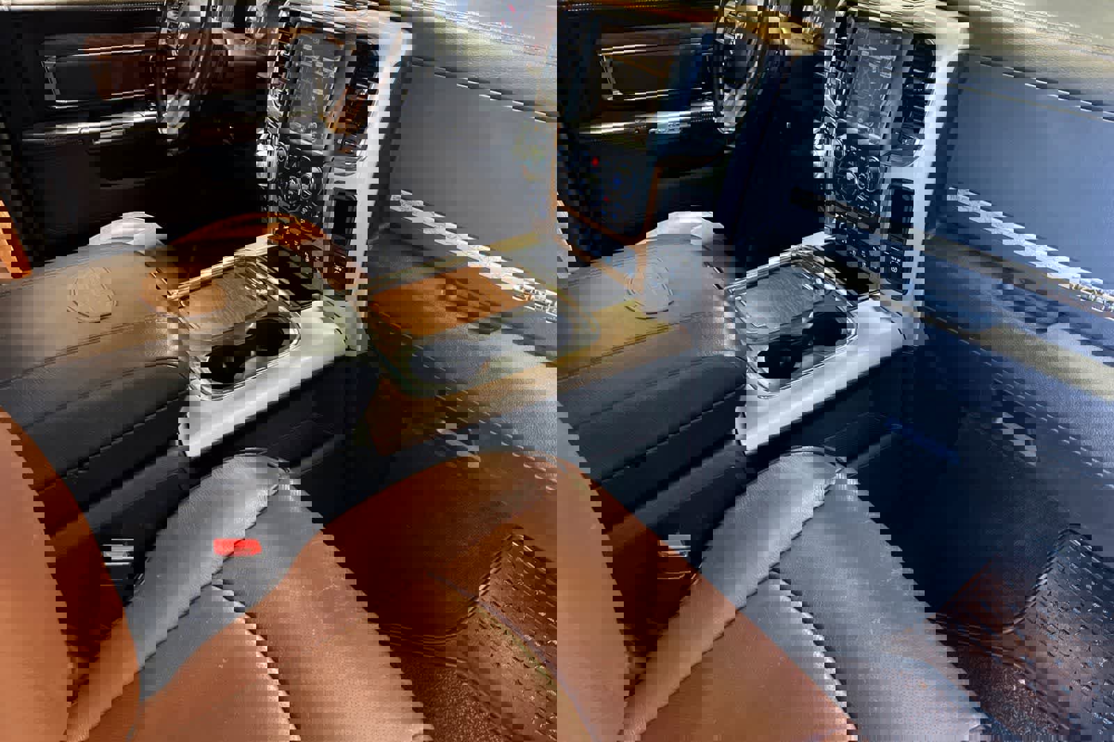 Used 2017 RAM 1500 Laramie Longhorn image 18