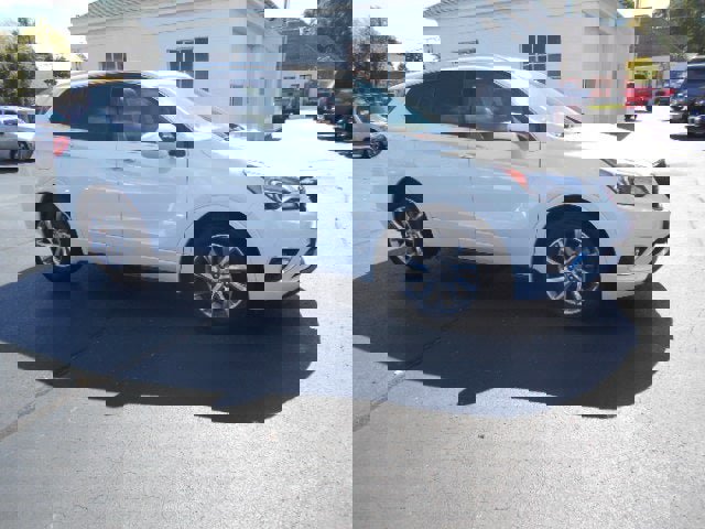 Used 2019 Buick Envision Essence w/ LPO, Cargo Package image 4