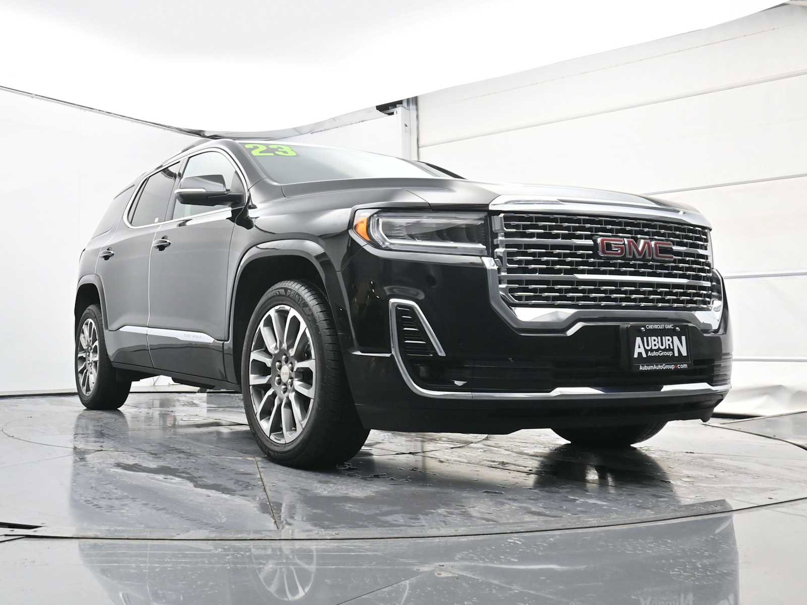 Used 2023 GMC Acadia Denali w/ Trailering Package image 17