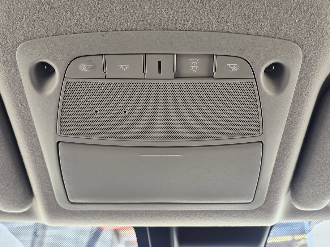 Used 2025 Nissan Leaf S FWD image 33