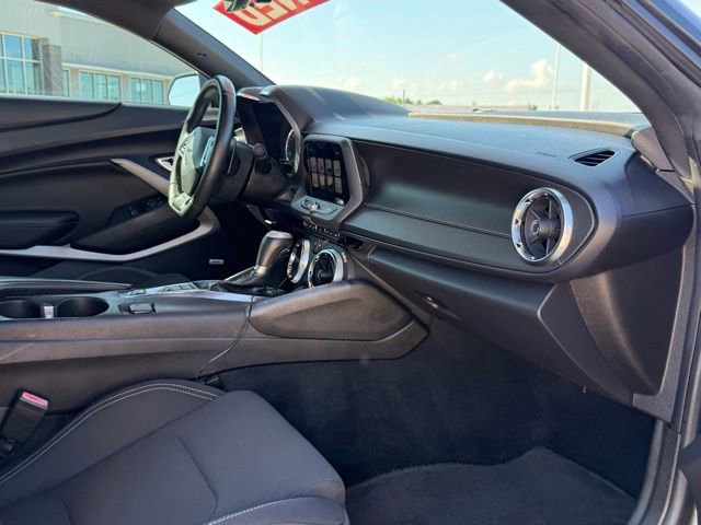 Used 2016 Chevrolet Camaro LT w/ RS Package RWD image 8