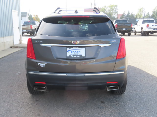 Used 2019 Cadillac XT5 Premium Luxury w/ Trailering Package AWD/4WD image 11
