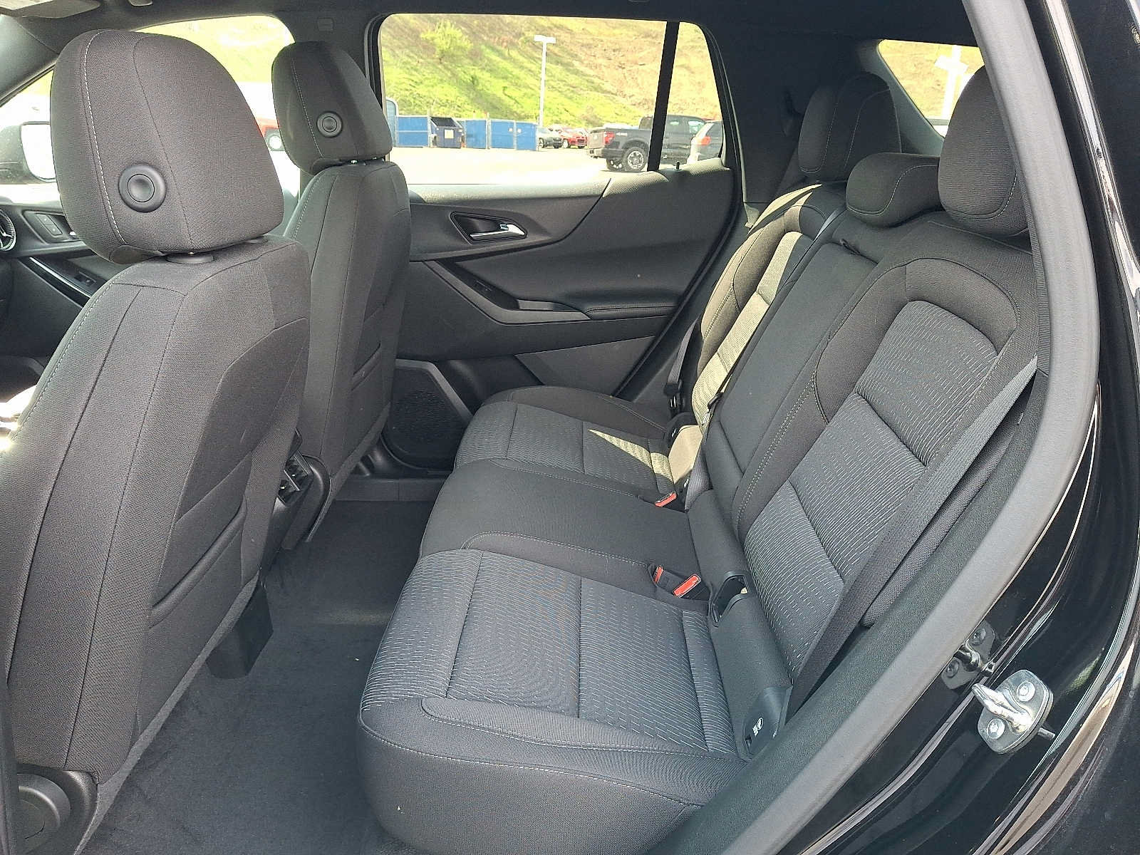 Used 2025 Chevrolet Equinox LT FWD image 10