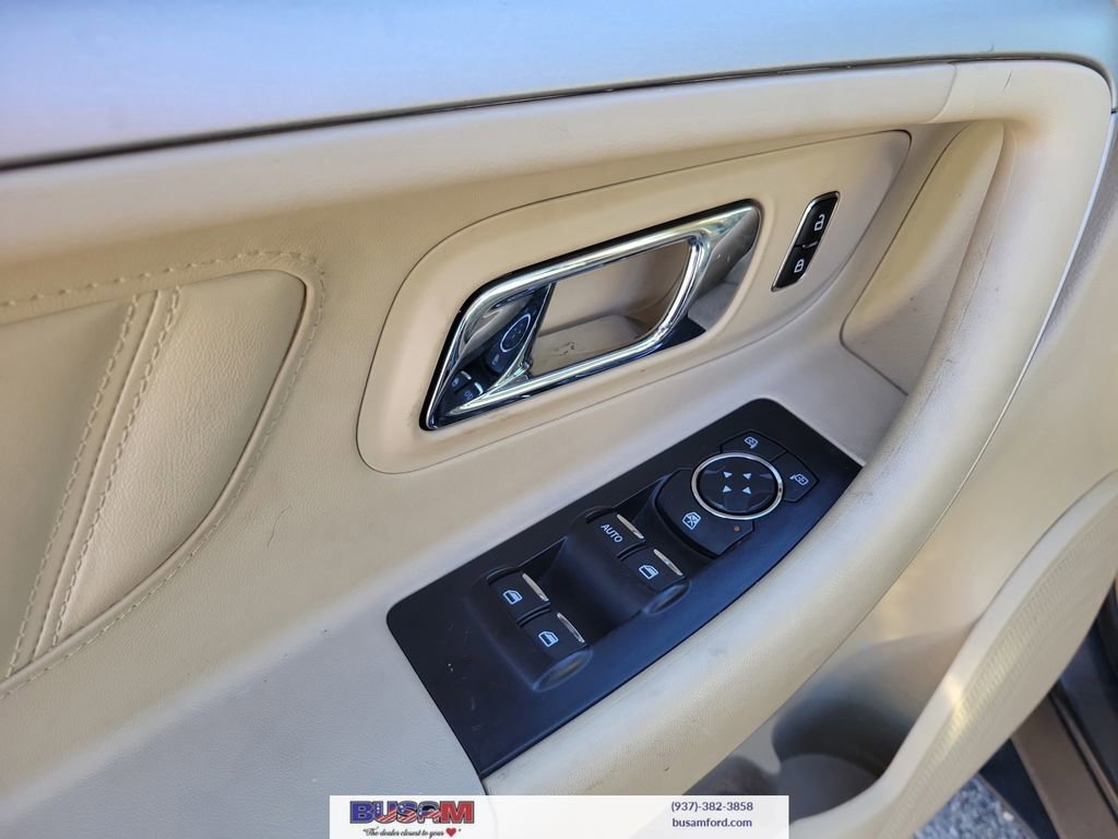 Used 2018 Ford Taurus SE image 16