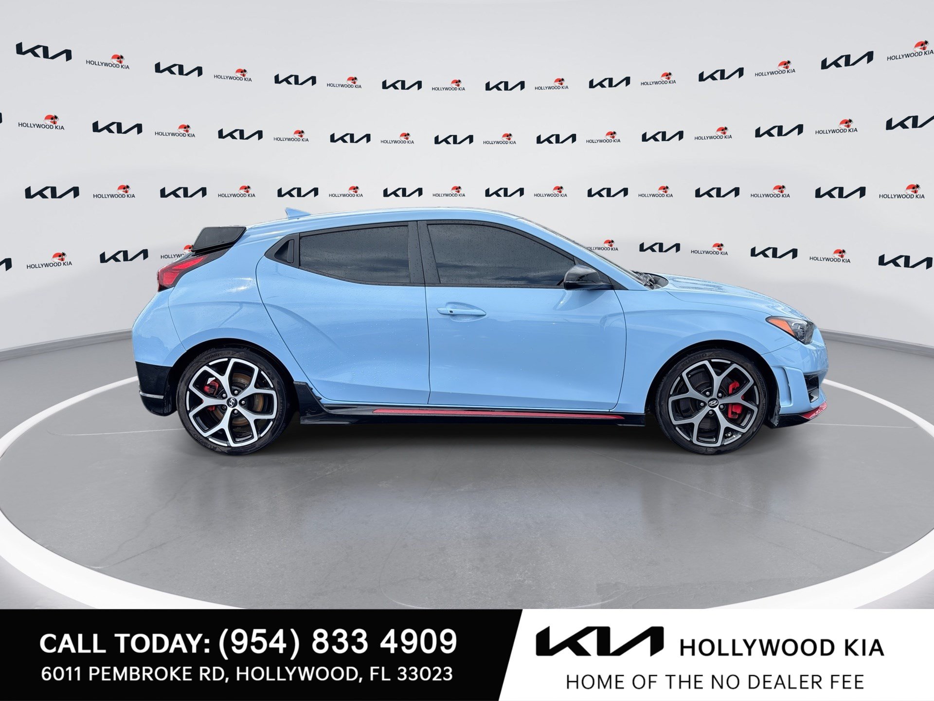 Used 2020 Hyundai Veloster N FWD image 9