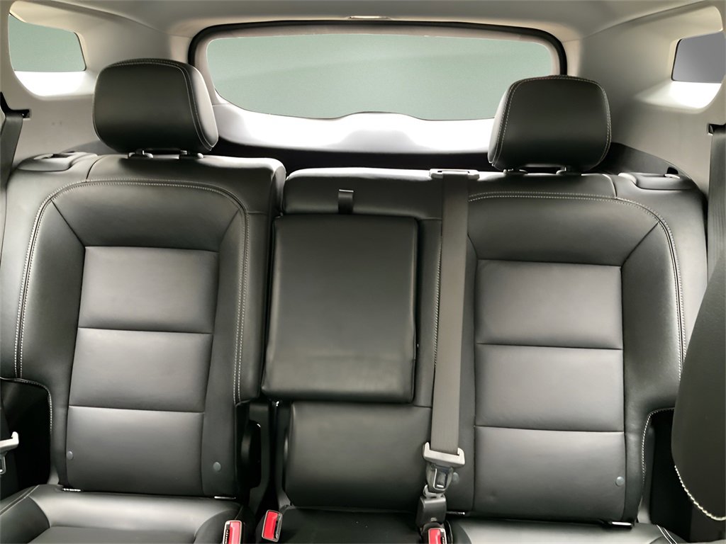 Used 2024 GMC Terrain SLT image 12