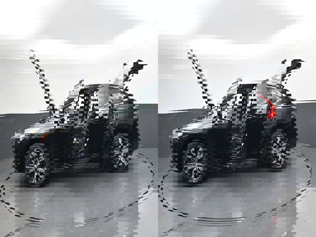 Used 2023 Volvo XC60 B5 Ultimate AWD/4WD image 34