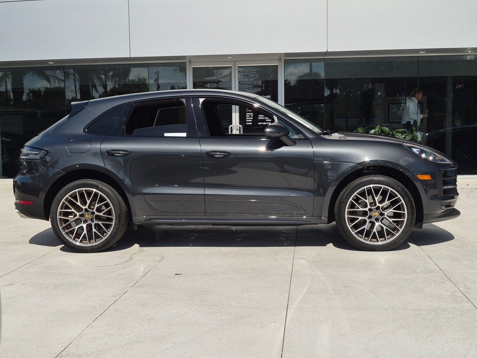Certified 2020 Porsche Macan S AWD/4WD image 8