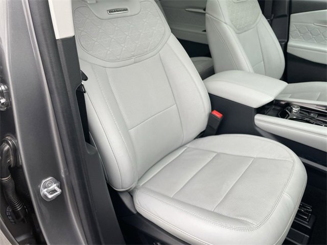 Used 2025 Ford Explorer Platinum w/ LUX Leather Package image 26
