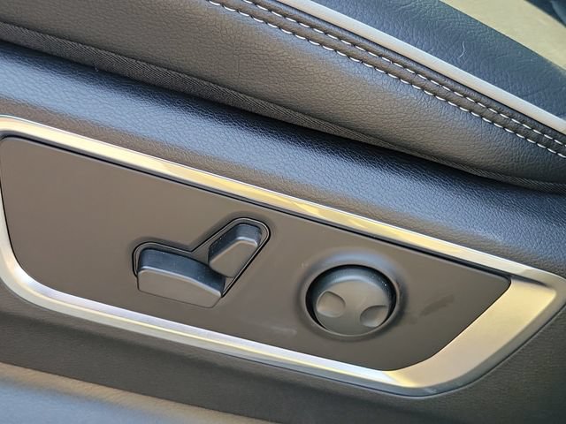 New 2026 RAM 1500 Laramie w/ Sport Appearance Package AWD/4WD image 16