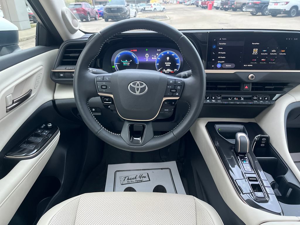 Used 2025 Toyota Crown Limited image 14
