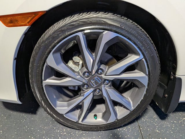 Used 2019 Honda Civic Touring image 12