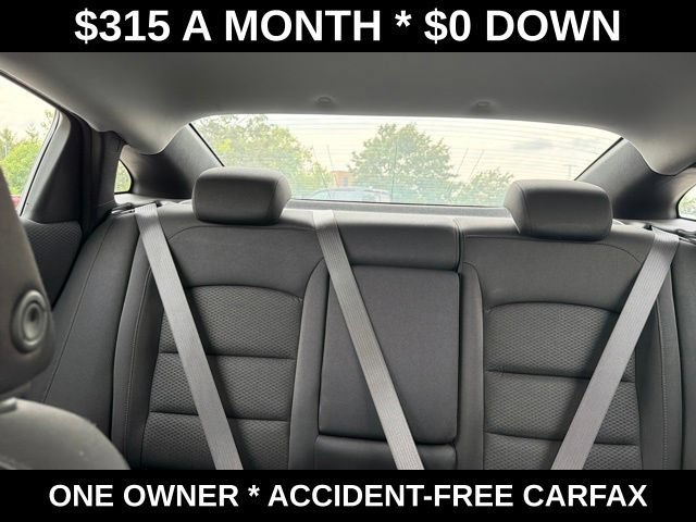 Used 2025 Chevrolet Malibu LT FWD image 34