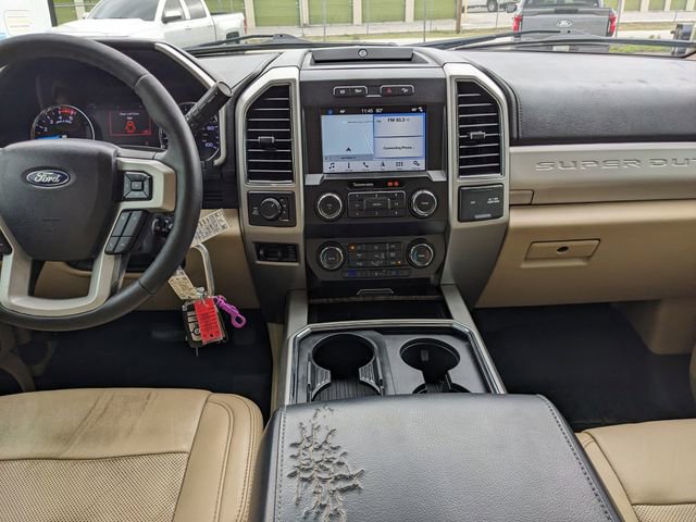 Used 2019 Ford F250 Lariat w/ Chrome Package image 17