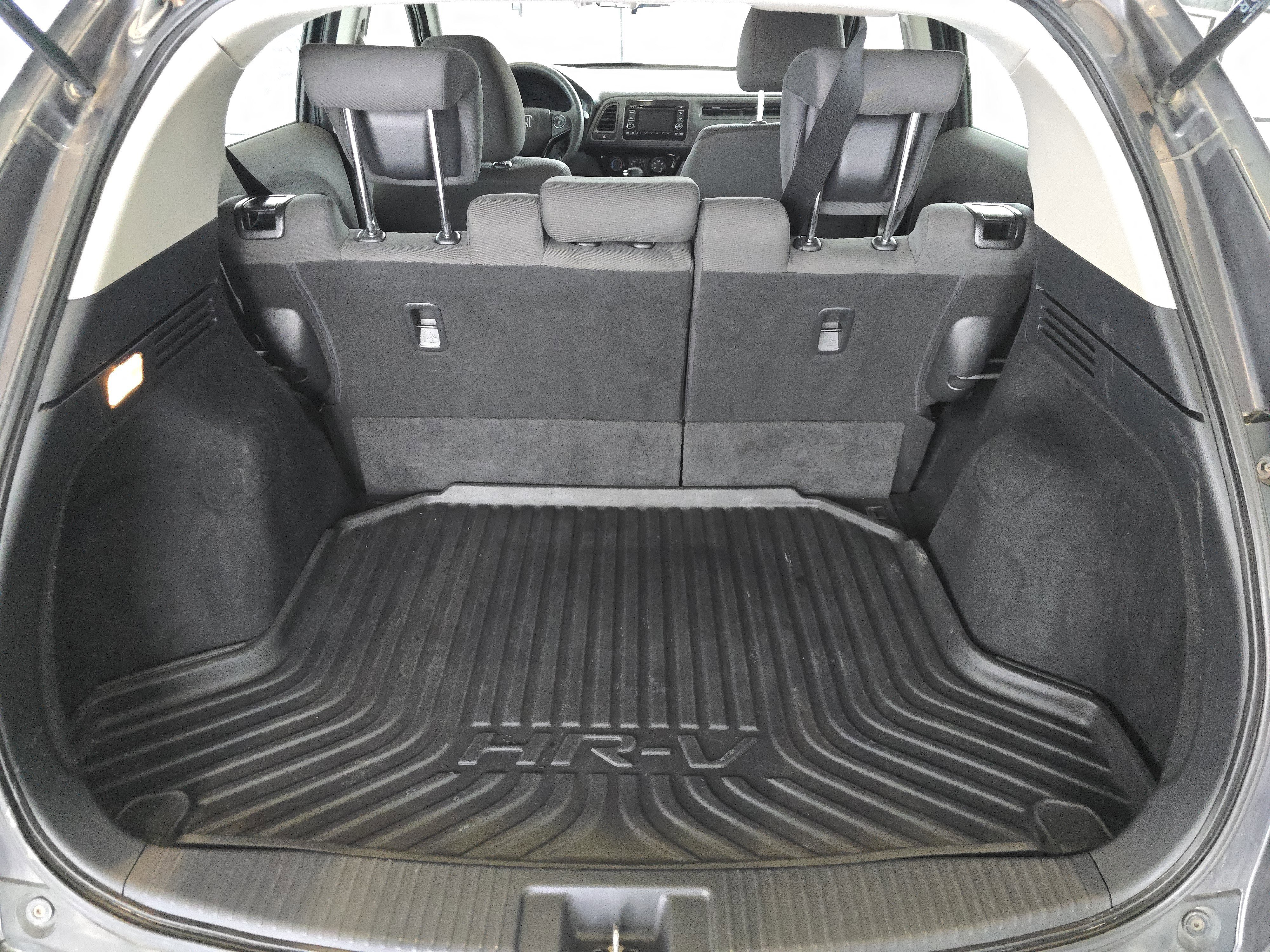 Used 2019 Honda HR-V LX image 16