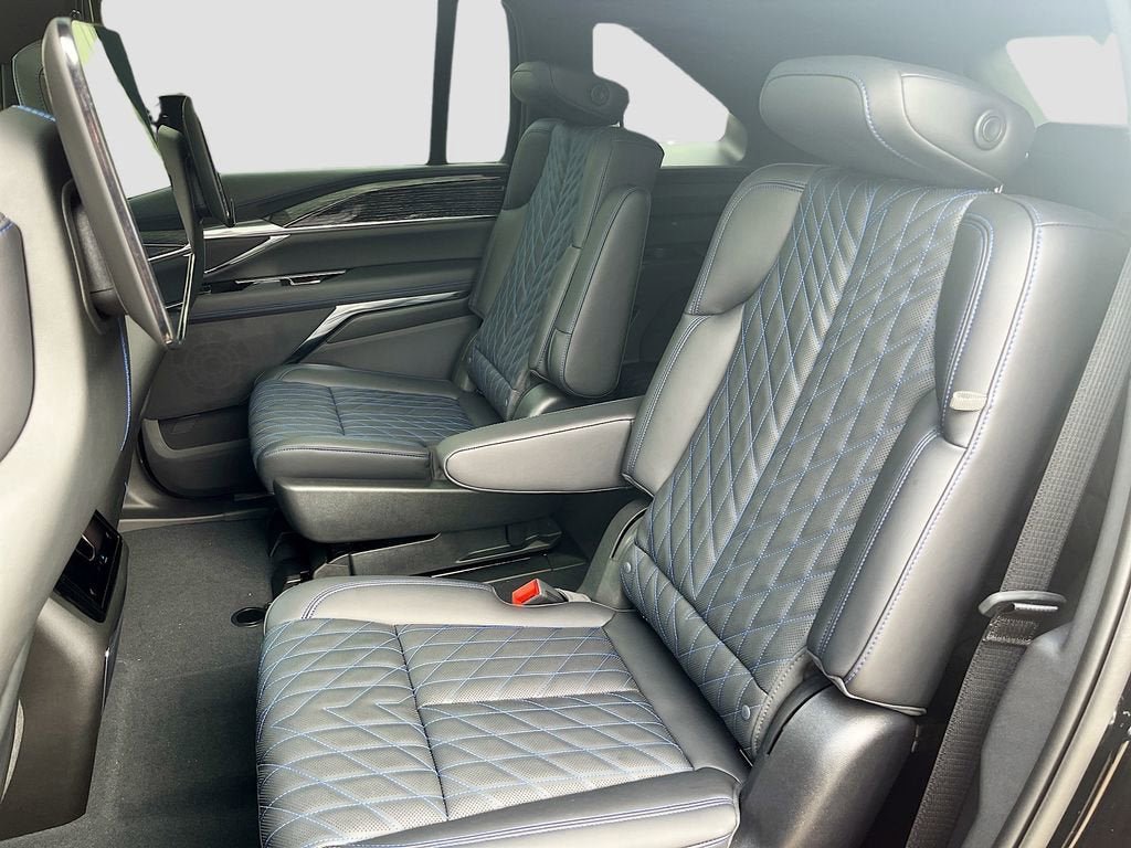 New 2025 Cadillac Escalade IQ Luxury 1 AWD/4WD image 25