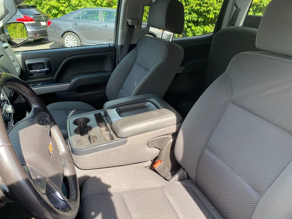 Used 2018 Chevrolet Silverado 1500 LT w/ All Star Edition image 24