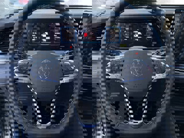 New 2025 Volkswagen Tiguan SE image 15