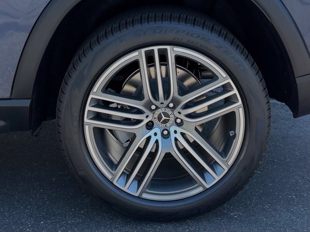 New 2026 Mercedes-Benz GLS 450 4MATIC image 14