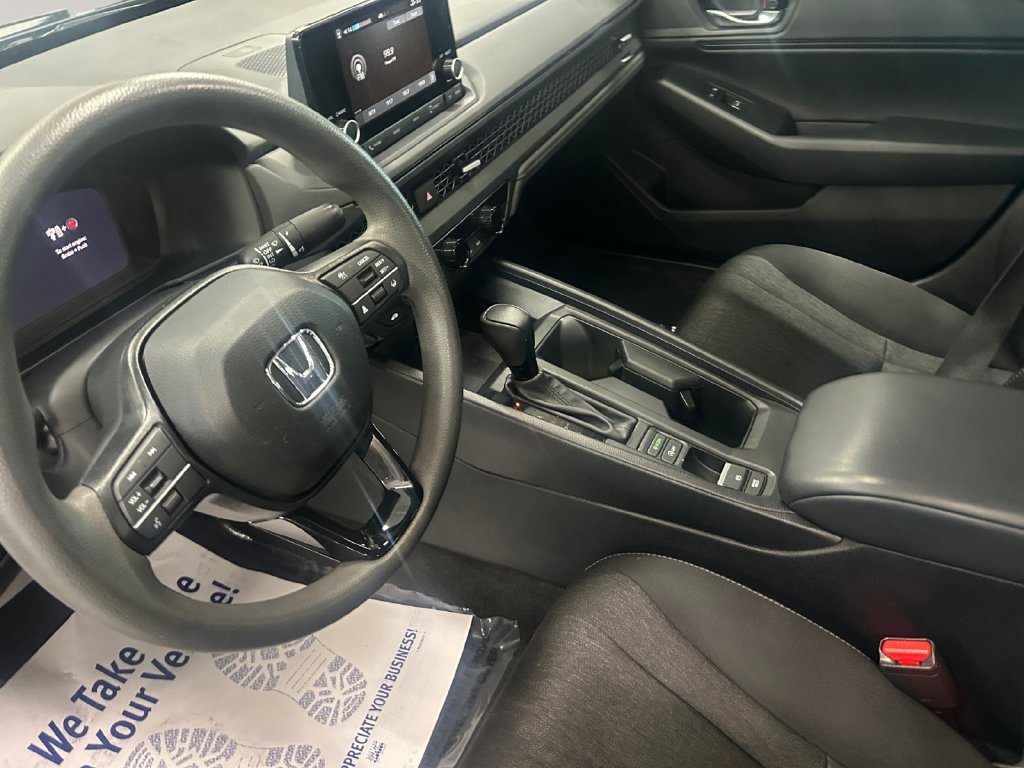 Used 2024 Honda Accord EX image 10