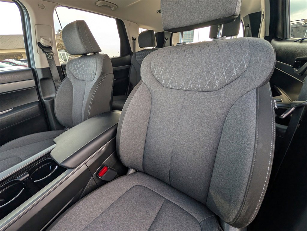 Used 2021 Hyundai Palisade SEL w/ Convenience Package image 18