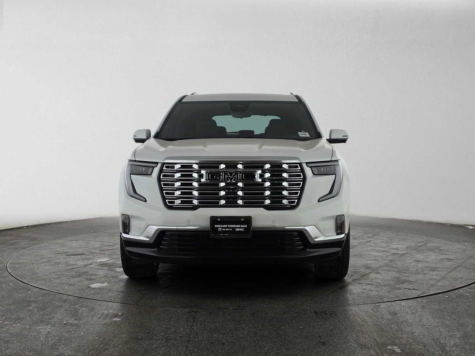 New 2027 GMC Acadia Denali w/ LPO, Black Badging Package FWD image 8