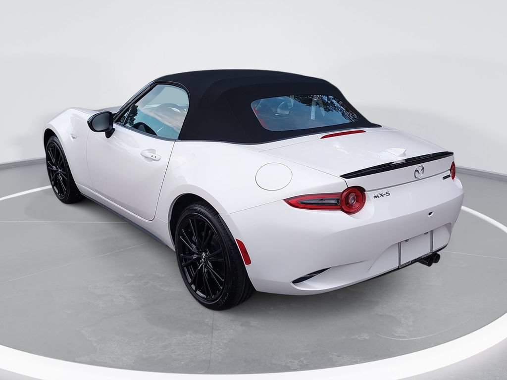 New 2026 MAZDA MX-5 Miata Club w/ Interior Package RWD image 7