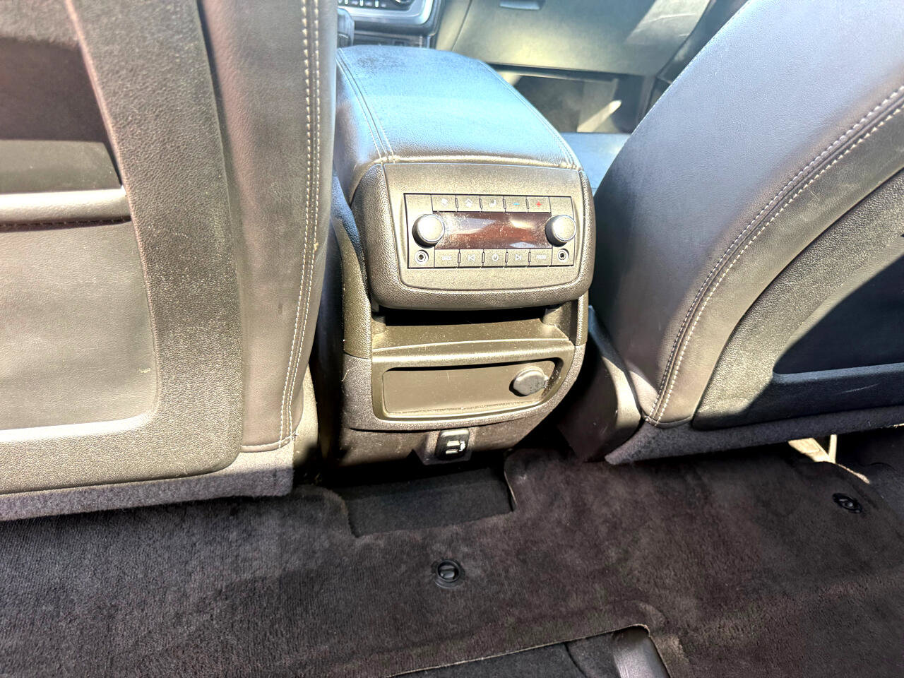 Used 2017 GMC Acadia Limited SLT image 45