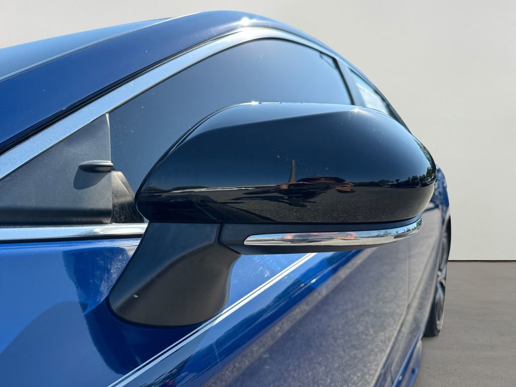 Used 2023 Toyota Camry SE FWD image 11