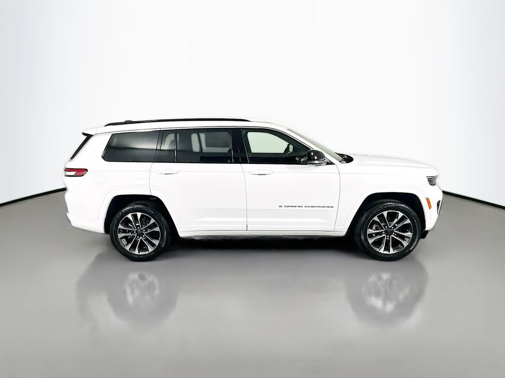 New 2025 Jeep Grand Cherokee L Overland w/ Luxury Tech Group IV AWD/4WD image 8