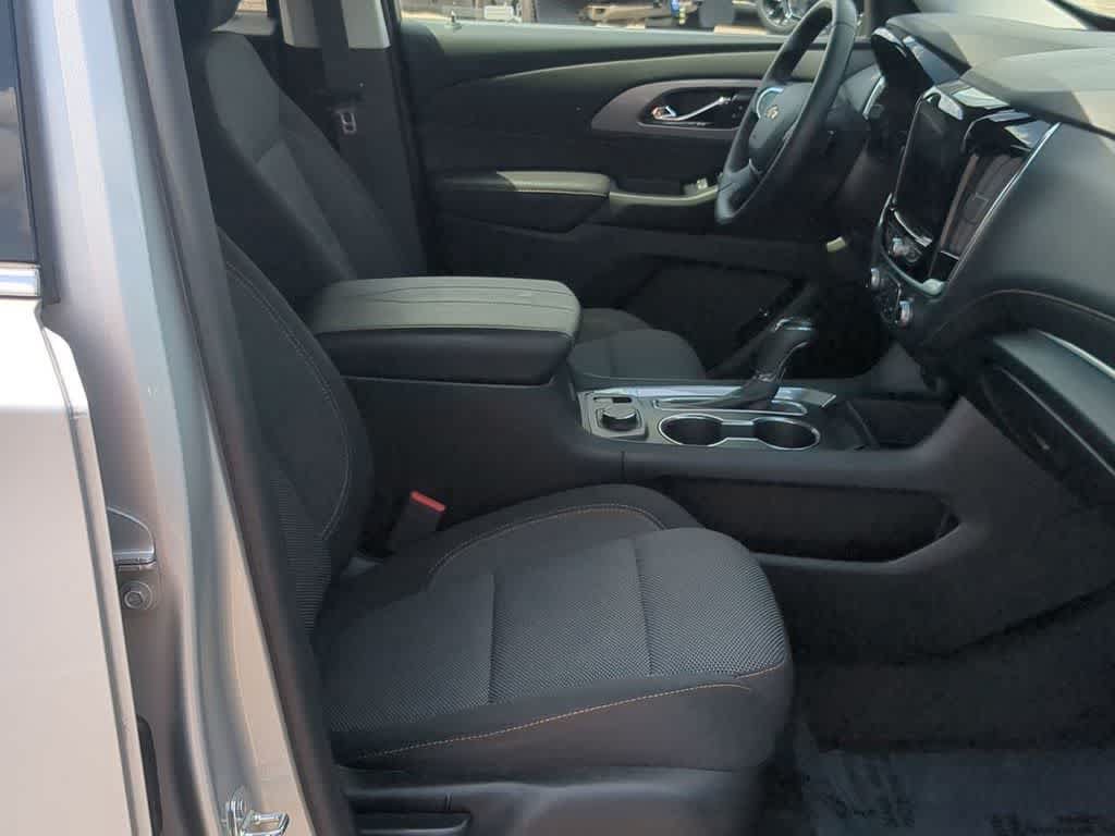 Used 2020 Chevrolet Traverse LT FWD image 20