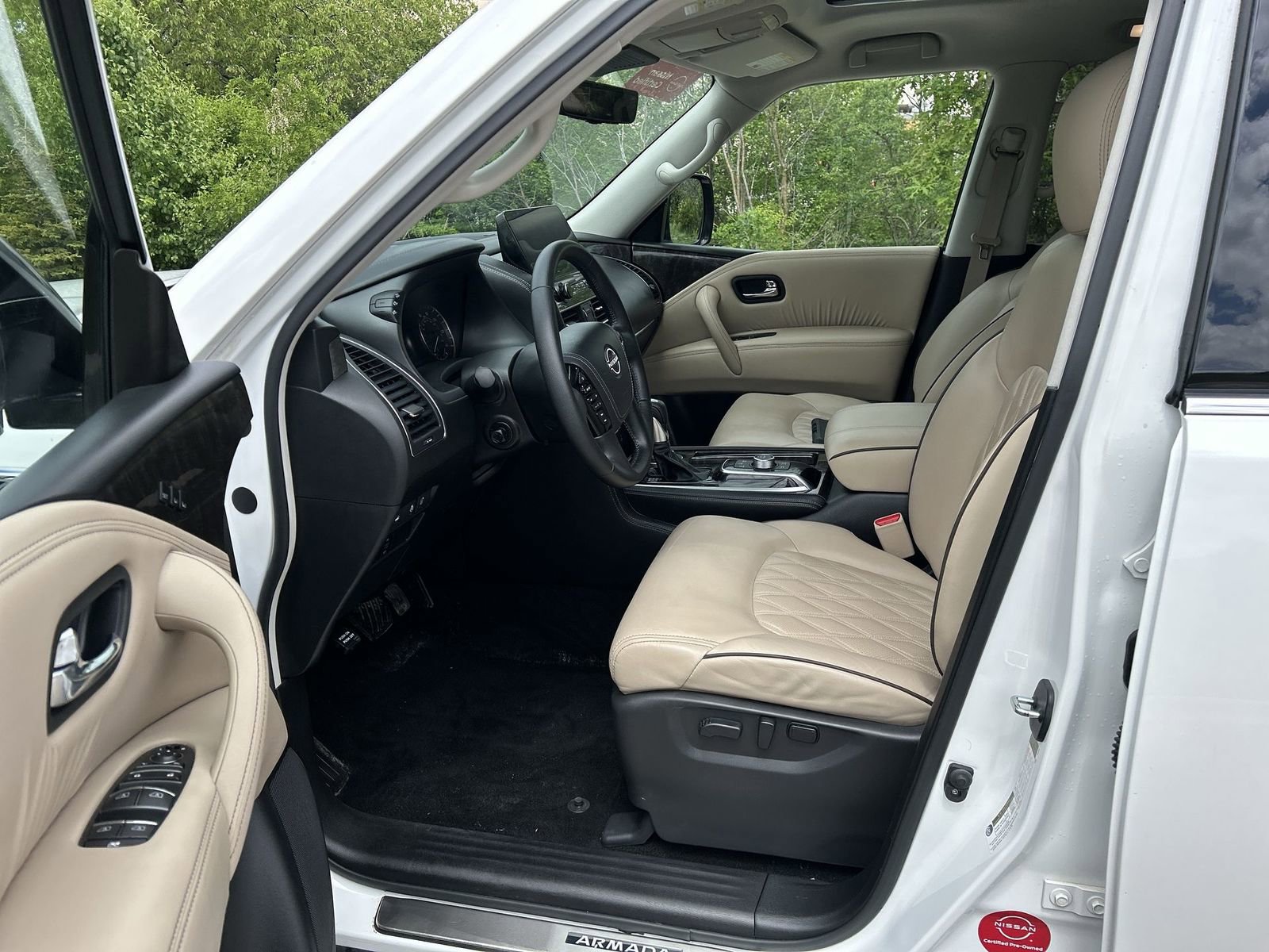 Certified 2023 Nissan Armada Platinum w/ Captain's Chairs Package AWD/4WD image 11