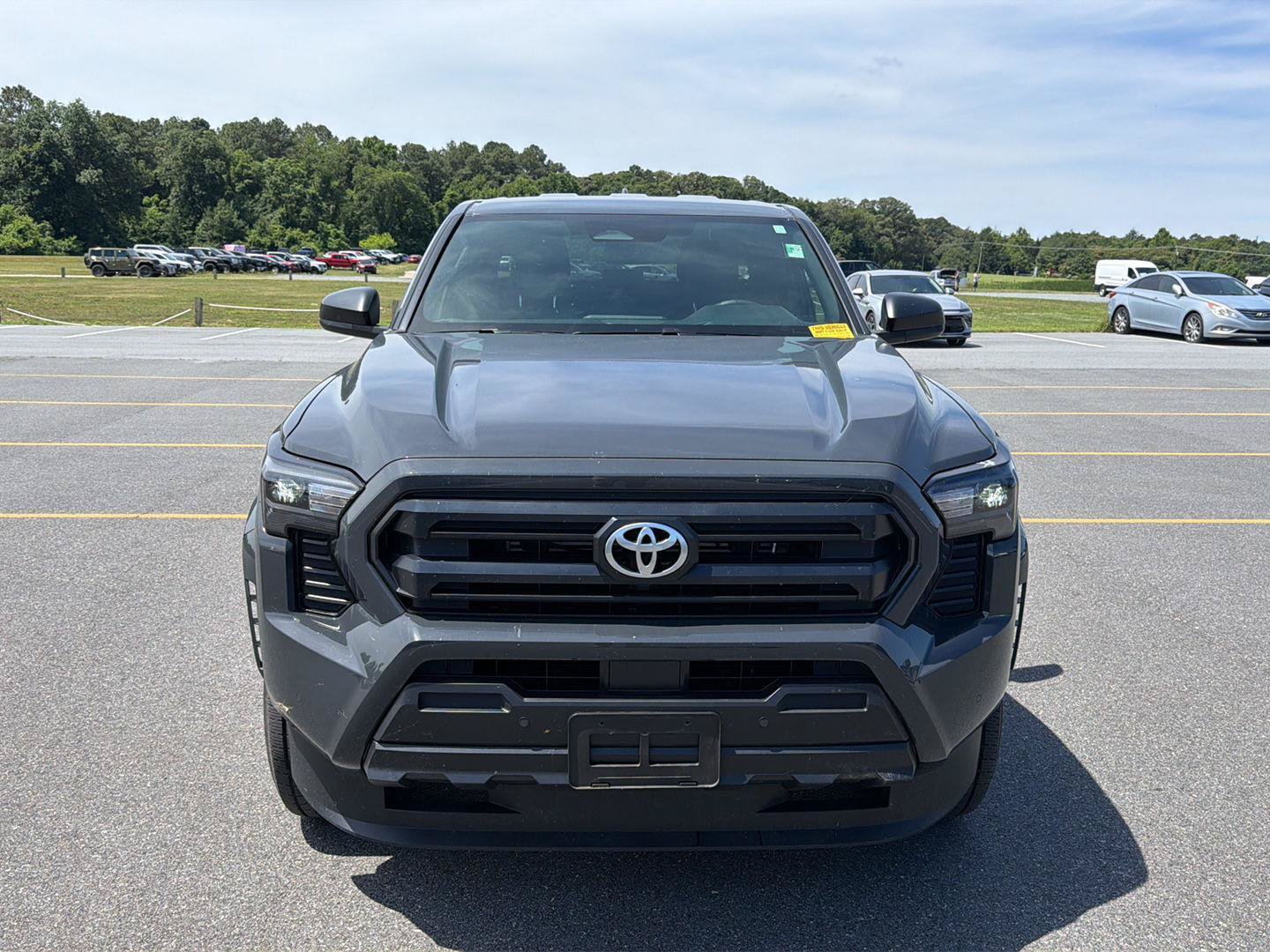 Used 2025 Toyota Tacoma SR AWD/4WD image 9