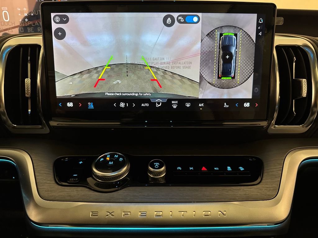 New 2025 Ford Expedition Platinum w/ Driver's Package image 8