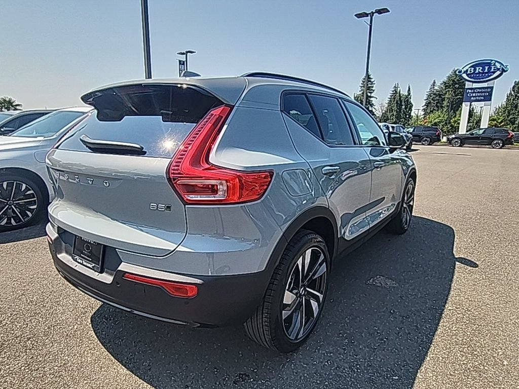 New 2026 Volvo XC40 B5 Ultra w/ Protection Package Premier AWD/4WD image 7
