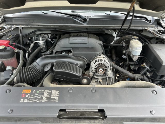 Used 2013 Chevrolet Avalanche LTZ AWD/4WD image 30