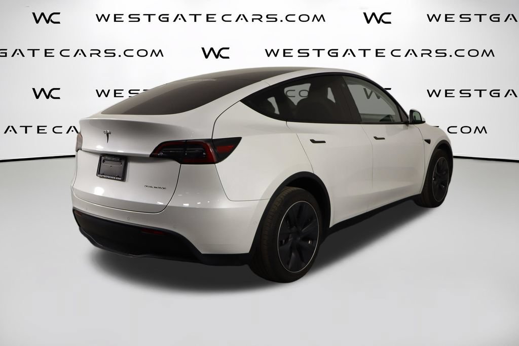 Used 2022 Tesla Model Y Long Range AWD/4WD image 46