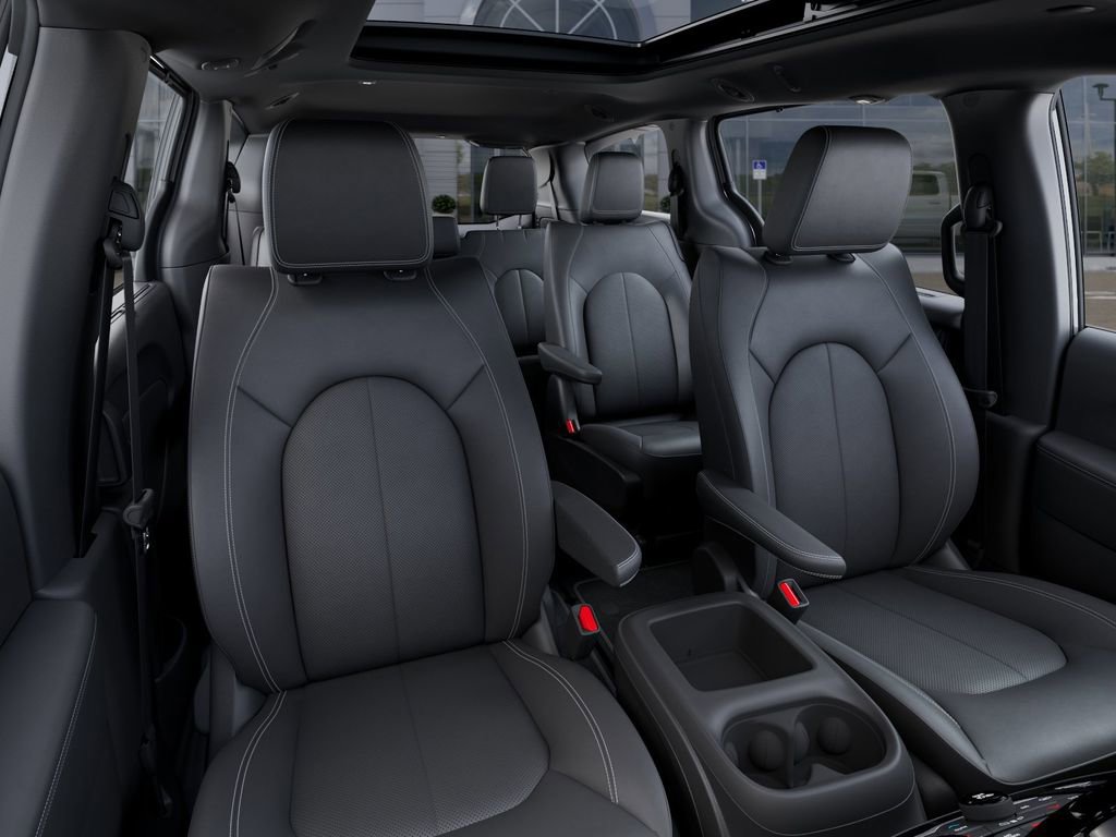 New 2026 Chrysler Pacifica Select image 17