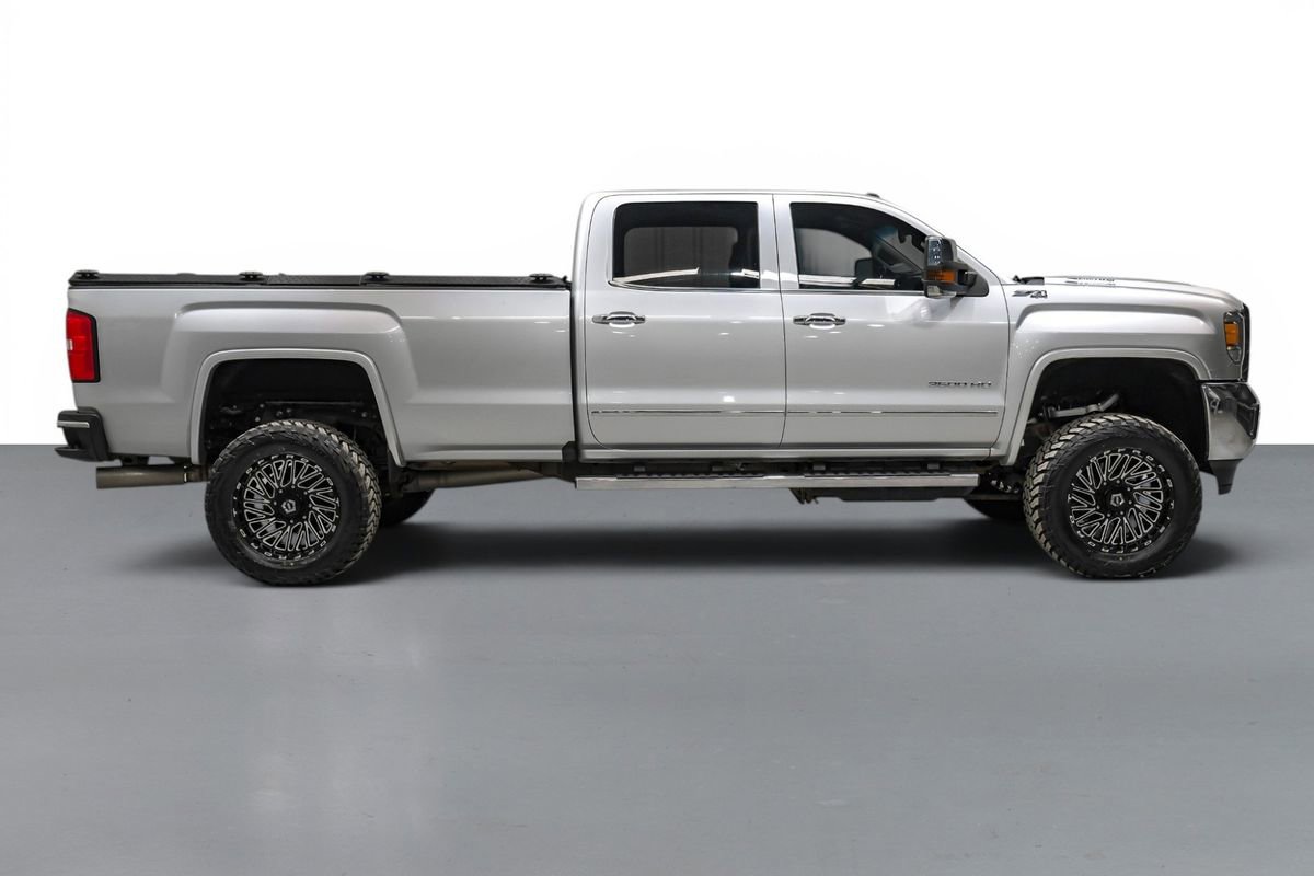 Used 2019 GMC Sierra 3500 SLT w/ Duramax Plus Package AWD/4WD image 5