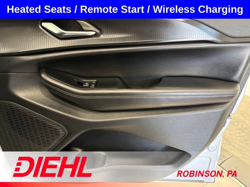 Used 2024 Jeep Grand Cherokee Altitude AWD/4WD image 15