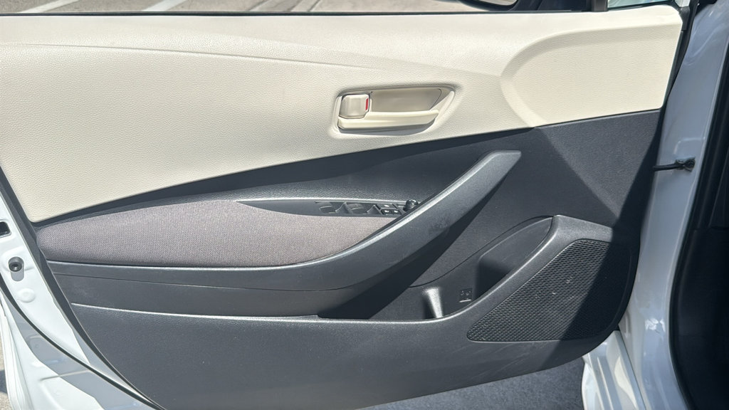 Used 2023 Toyota Corolla LE FWD image 19