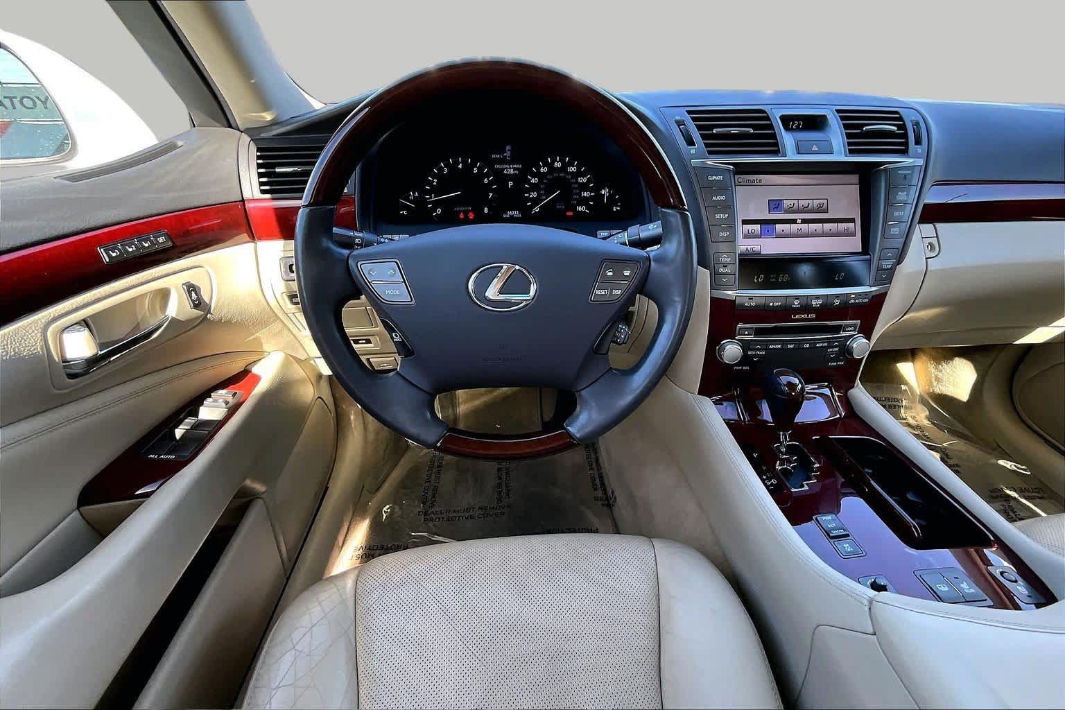 Used 2011 Lexus LS 460 w/ Comfort Pkg RWD image 5