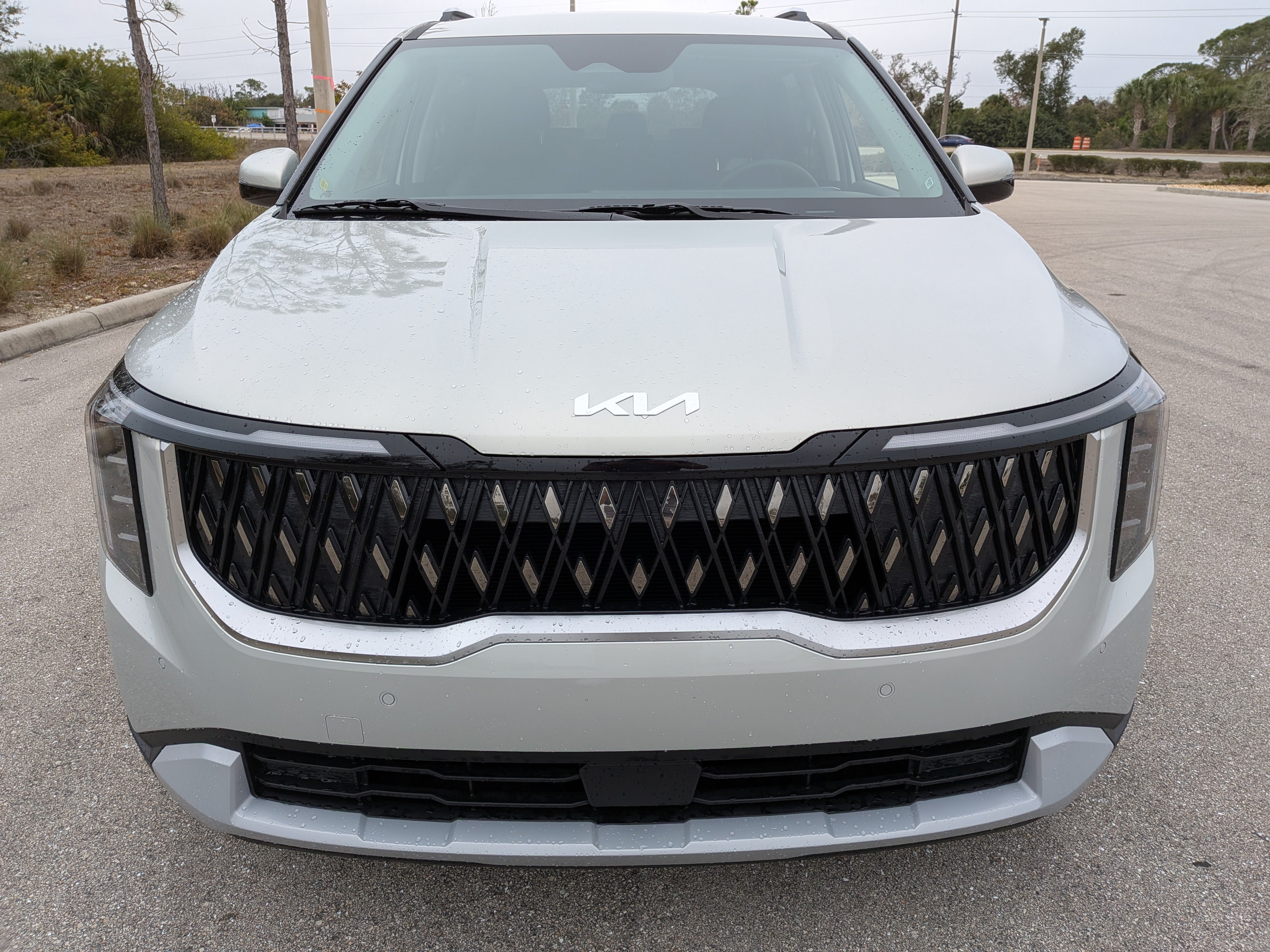 New 2026 Kia Carnival EX FWD image 3