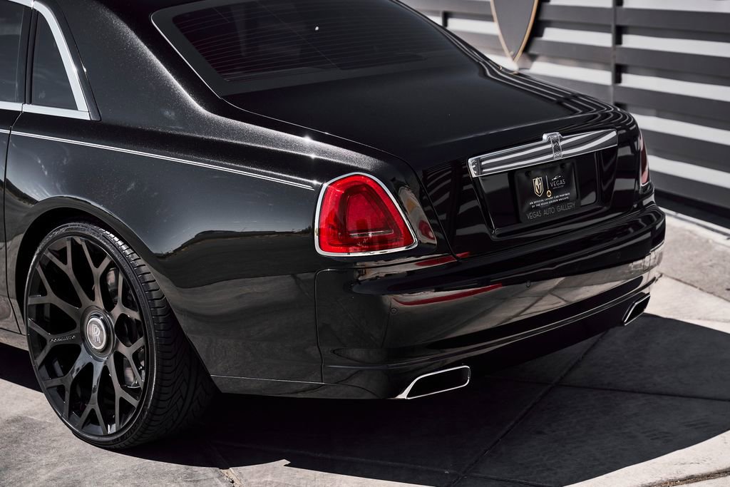 Used 2014 Rolls-Royce Ghost RWD image 12