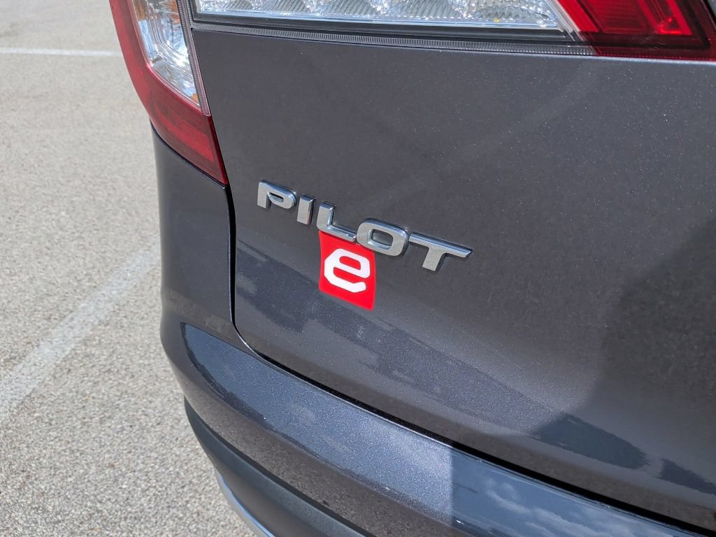 Used 2022 Honda Pilot Touring image 49